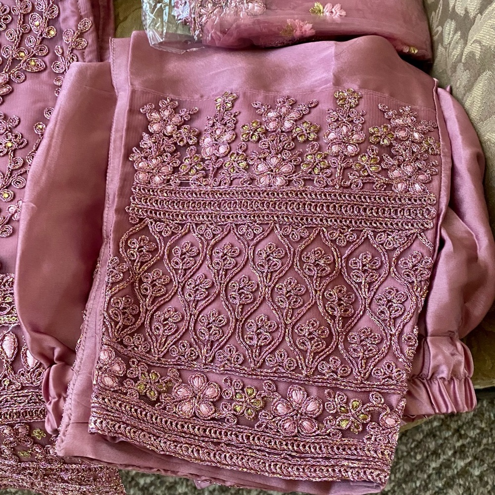 Delisa 3pc Salwar kameez dupatta Embroidered new - Picture 4 of 12